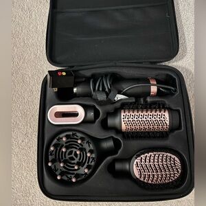 Beachwaver Blowout Brush set with 4 attachments